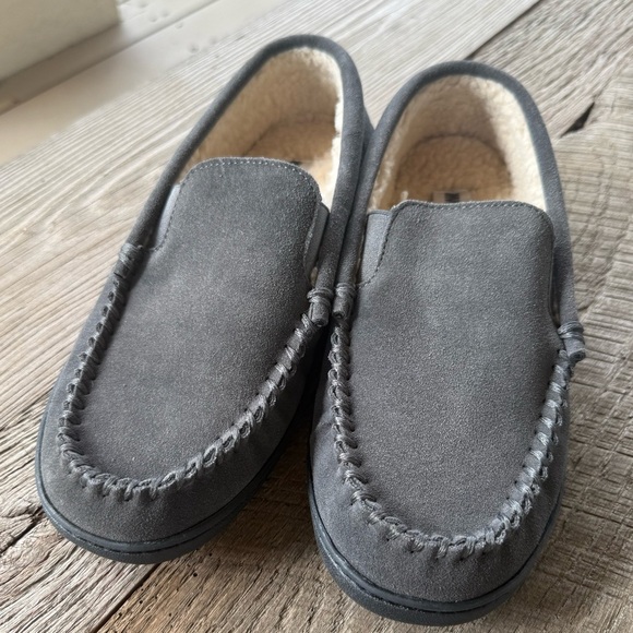 Minnetonka Sheepskin Hardsole Slipper sz 8M - Picture 2 of 5